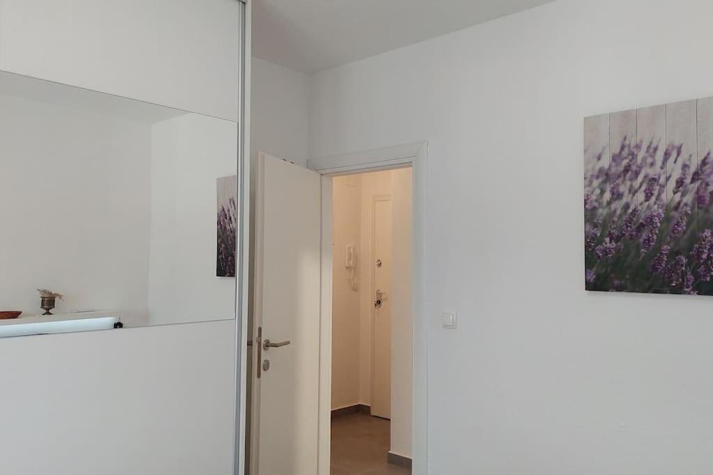 Apartment Vista Oasis With Pool And Terrace Трогир Экстерьер фото