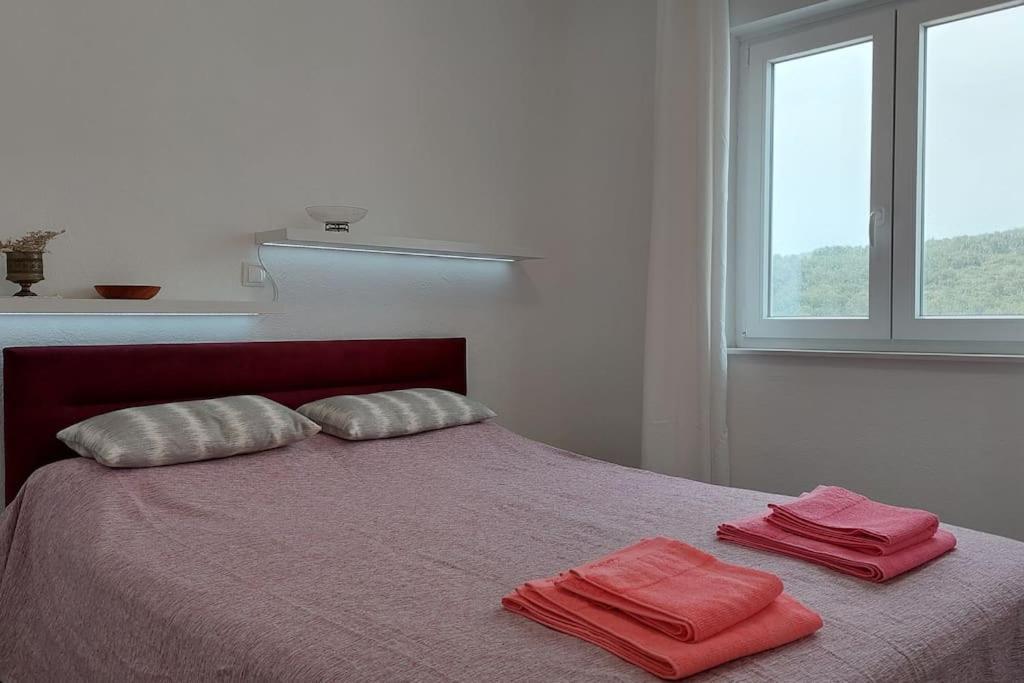 Apartment Vista Oasis With Pool And Terrace Трогир Экстерьер фото